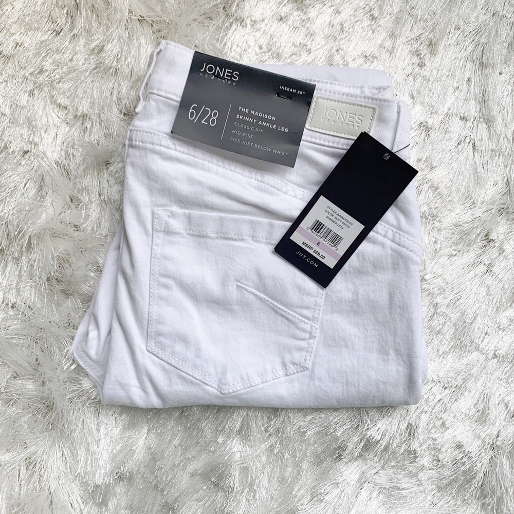 NWT White Jeans